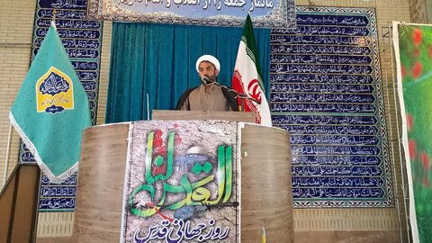 تصاویر/ اقامه نماز جمعه بلورد