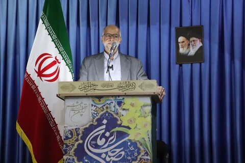 تصاویر اقامه نماز جمعه خرم آباد