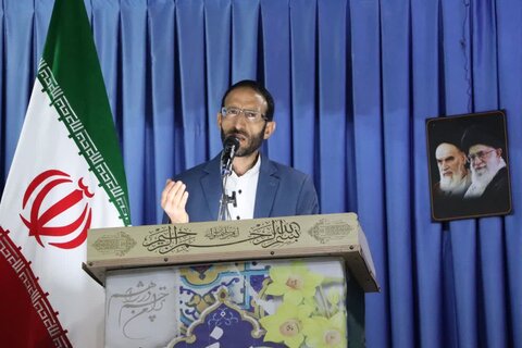 تصاویر اقامه نماز جمعه خرم آباد