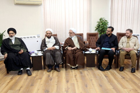 تصاویر/ دیدار های نوروزی آیت الله اعرافی