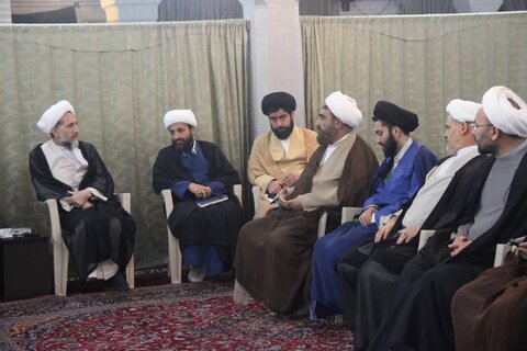 تصاویر / دیدار  نوروزی مدیر ومعاونین مرکز مدیریت حوزه علمیه استان قزوین با نماینده ولی فقیه در استان قزوین