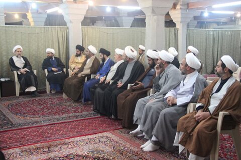 تصاویر / دیدار  نوروزی مدیر ومعاونین مرکز مدیریت حوزه علمیه استان قزوین با نماینده ولی فقیه در استان قزوین