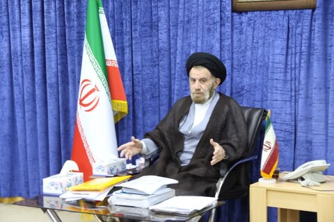 تصاویر دیدار کارکنان فرهنگ و ارشاد اسلامی لرستان با نماینده‌ ولی فقیه در استان