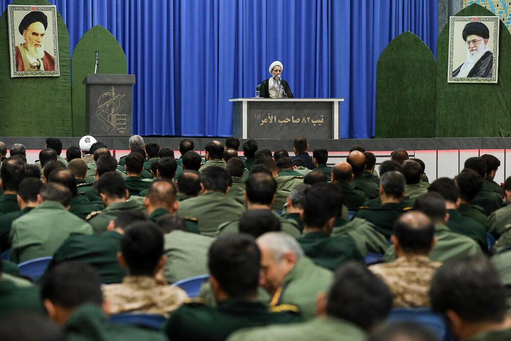 آحاد مردم نسبت به مصرف کالاهای داخلی اهتمام داشته باشند