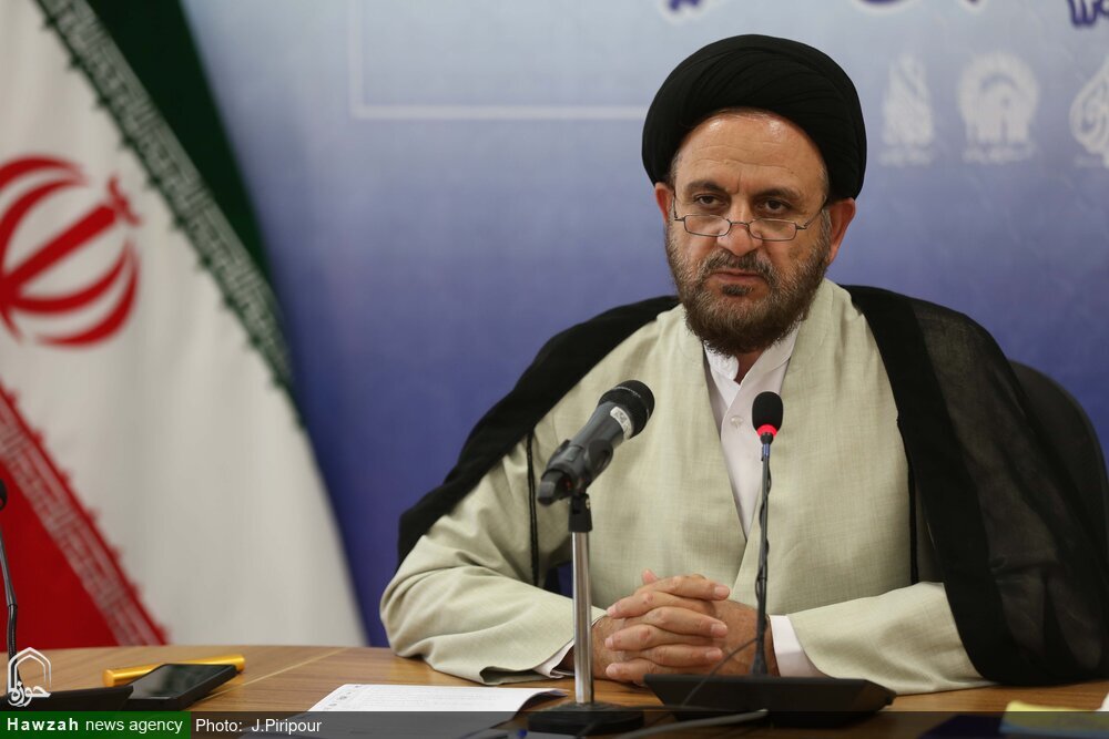 جزئیات آزمون روحانیون اعزامی به عمره پس از ۱۰ سال توقف / ثبتنام ۴۴۱۱ طلبه