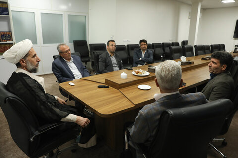 تصاویر / دیدار مسئولان طارم سفلی با نماینده ولی فقیه در استان قزوین
