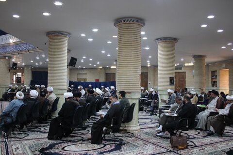 تصاویری از درس خارج آیت الله محمدجواد فاضل لنکرانی