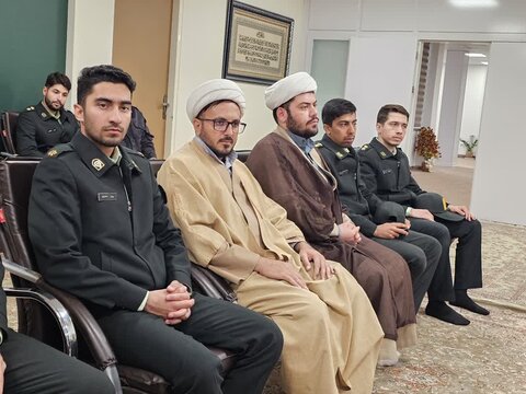 تصاویر/ دیدار نوروزی کارکنان عقیدتی سیاسی فرماندهی انتظامی کردستان با حجت الاسلام والمسلمین پورذهبی