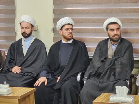 تصاویر/ دیدار نوروزی کارکنان عقیدتی سیاسی فرماندهی انتظامی کردستان با حجت الاسلام والمسلمین پورذهبی