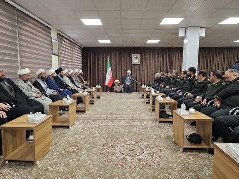 تصاویر/ دیدار نوروزی کارکنان عقیدتی سیاسی فرماندهی انتظامی کردستان با حجت الاسلام والمسلمین پورذهبی
