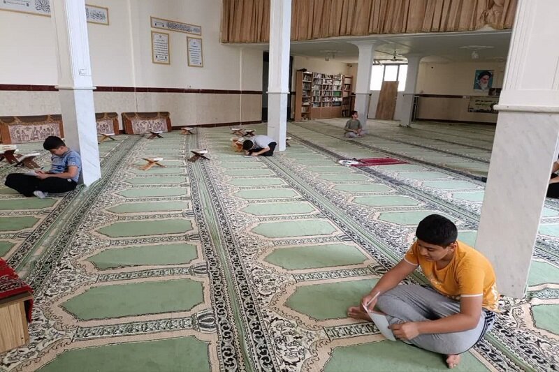 تجلیل از نوجوانان برتر مسجد حضرت ابوالفضل العباس(ع) در سرپل ذهاب