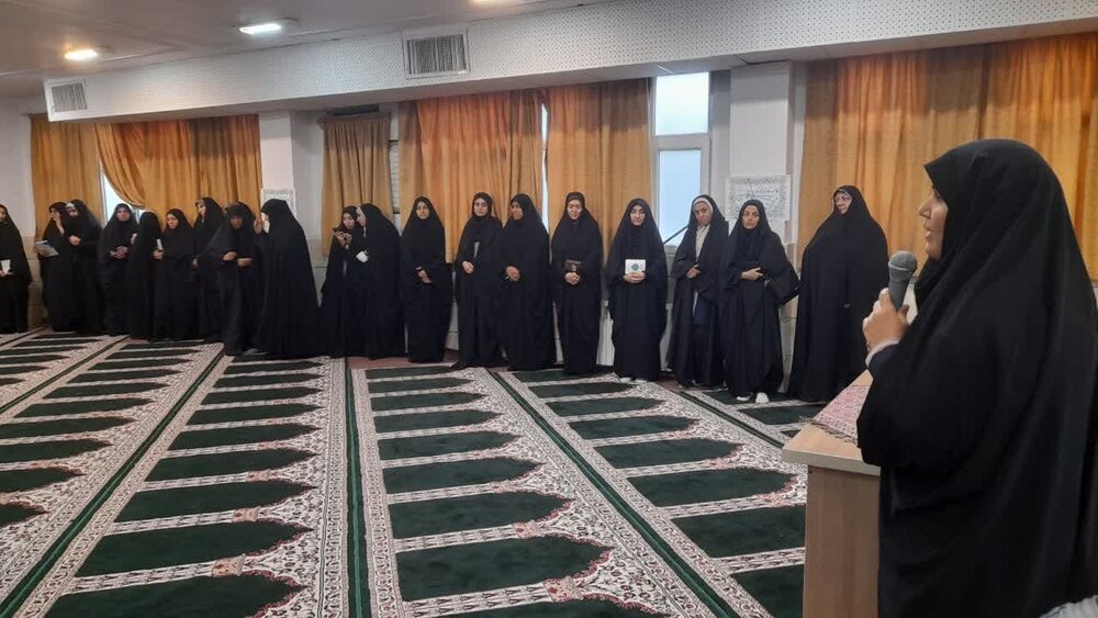 تاکید بر خودسازی و ارشاد در نشست اخلاقی مدرسه علمیه فاطمه الزهرا (س)ساوه