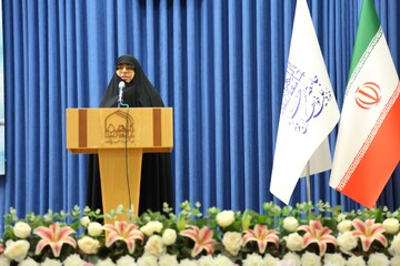 نقش راهبردی استادان در تحقق اهداف تربیتی و اخلاقی جامعه‌الزهرا (س)