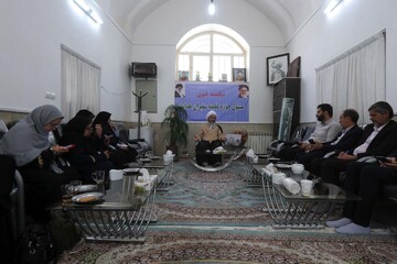 تصاویر/ نشست خبری مدیر حوزه علمیه سفیران هدایت بیرجند