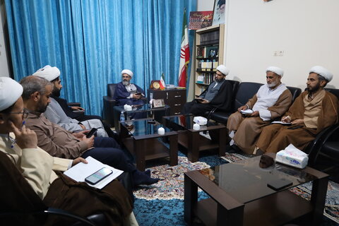 تصاویر /بررسی مسائل حوزه علمیه هرمزگان توسط دفتر برنامه‌ریزی و نظارت حوزه‌های علمیه