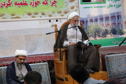 تصاویر/ درس اخلاق طلاب مدرسه علمیه النبی (ص) بندرعباس