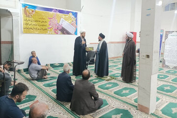 تقدیر از خدمات امام جماعت مسجد جامع سرپل ذهاب+عکس