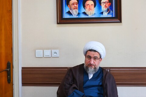 تصاویر/ نشست مدیران مدارس علمیه تبریز با نماینده ولی فقیه در استان