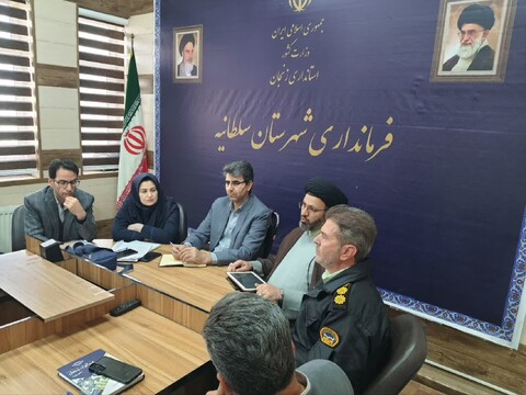 تصاویر/ نخستین جلسه شورای اداری شهرستان سلطانیه سال ۱۴۰۴