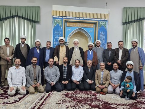 تصاویر/دیدار مدیرکل و کارکنان اداره کل تبلیغات اسلامی کردستان با حجت‌الاسلام والمسلمین پورذهبی