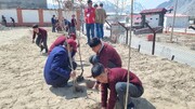 फ़ोटो / अल्हमा-लाया ग्रीन मिशन और रिसर्च सेंटर और लद्दाख यूटी प्रशासन ने 2025 तक एक लाख पेड़ लगाने का अभियान शुरू किया