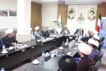 فیلم | حضور امام جمعه قزوین در مرکز مدیریت حوزه علمیه استان