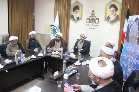 تصاویر /حضور  نماینده ولی فقیه در قزوین در مرکز مدیریت حوزه علمیه استان قزوین