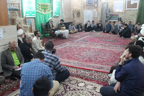 تصاویر / دیدار صمیمانه نماینده ولی فقیه در استان قزوین با مدیر ،اساتید وطلاب مدرسه علمیه سردارین قزوین