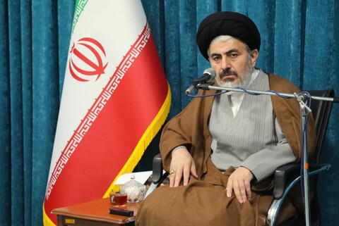 تصاویر/ نشست  نماینده ولی فقیه در آذربایجان غربی با جمعی از ورزشکاران