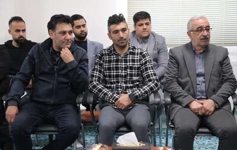 تصاویر/ نشست  نماینده ولی فقیه در آذربایجان غربی با جمعی از ورزشکاران