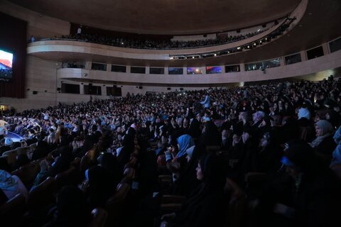 تصاویر/ همایش هم عهدی فعالان رسانه آرمان در برج میلاد