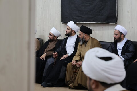 جلسه درس اخلاق آیت الله موسوی جزایری