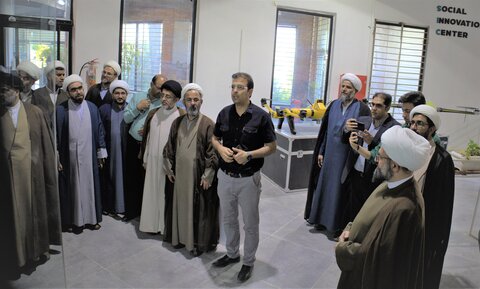 بازدید مدیر حوزه علمیه سیستان و بلوچستان از پارک علم و فناوری