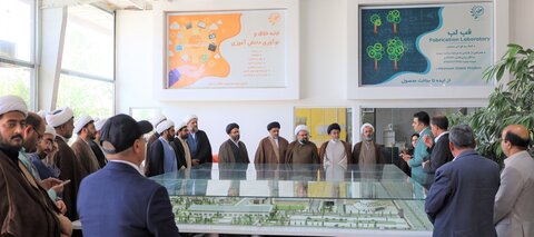 بازدید مدیر حوزه علمیه سیستان و بلوچستان از پارک علم و فناوری