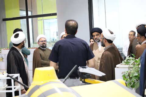 بازدید مدیر حوزه علمیه سیستان و بلوچستان از پارک علم و فناوری