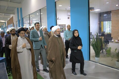 بازدید مدیر حوزه علمیه سیستان و بلوچستان از پارک علم و فناوری