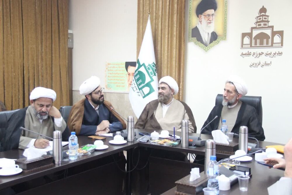 حوزههای علمیه باید در تراز انقلاب و نظام اسلامی ایفای نقش کنند