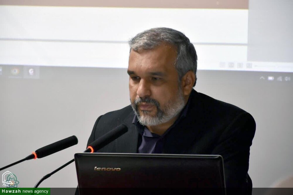 حوزه‌های علمیه از ظرفیت‌های فناوری‌های نوین بهره ببرند