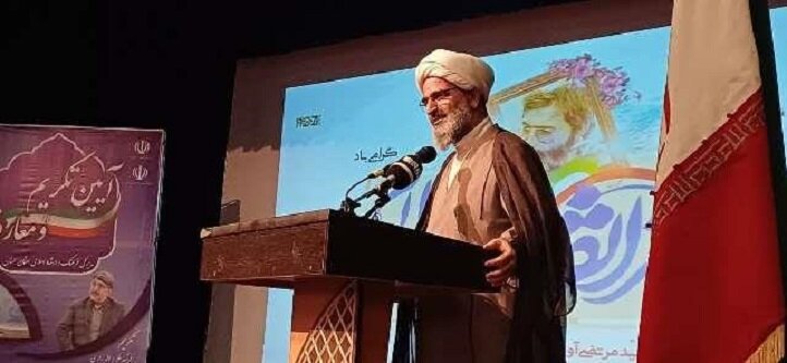 توجه به فرهنگ در جامعه برای مقابله با توطئه های دشمنان ضروری است
