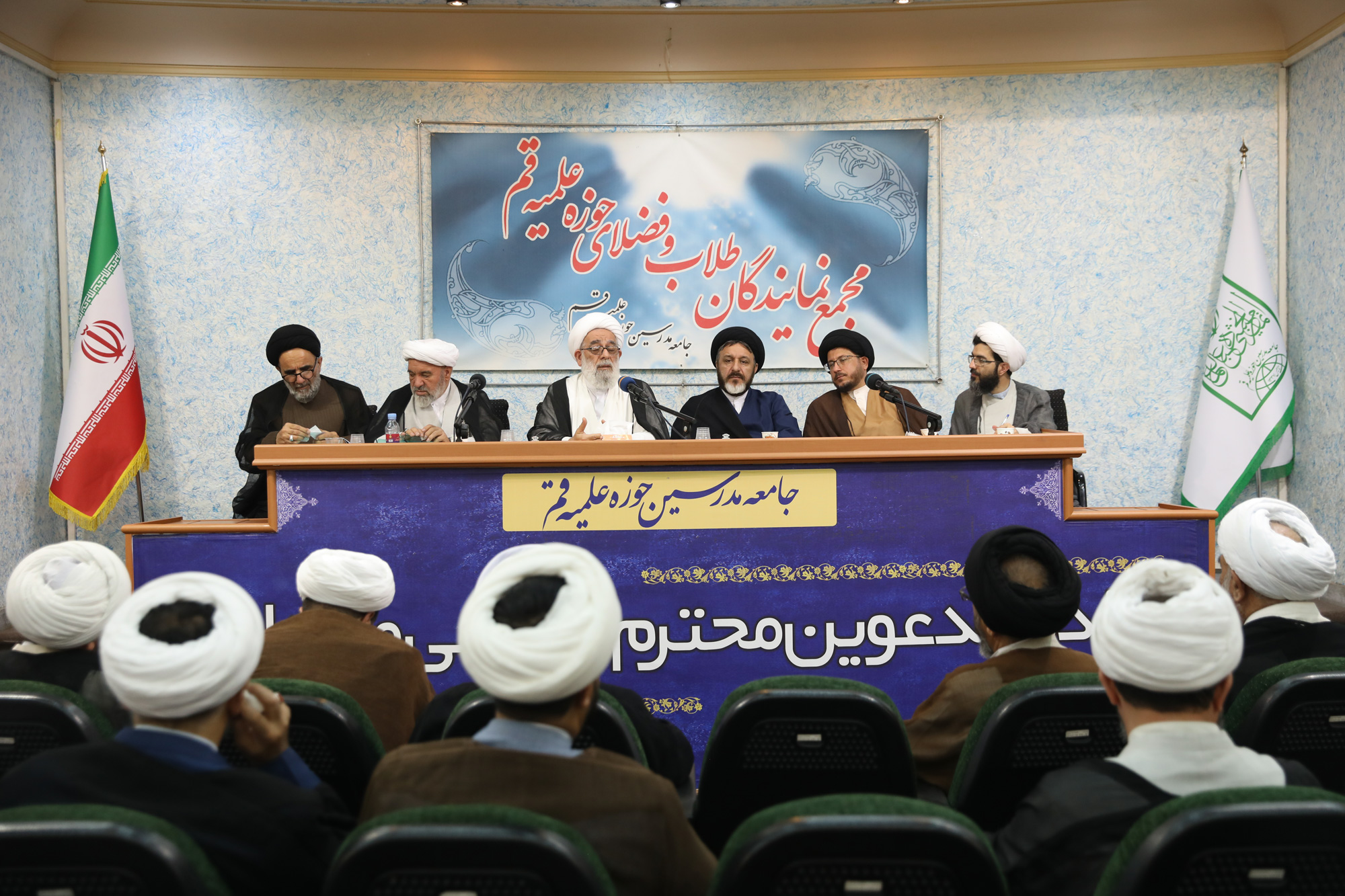 امروز ارکان حوزه بیشترین وفاق را باهم دارند / لبنان مقاومت کرد، سوریه تسلیم شد؛ خودتان وضعیت را ببینید