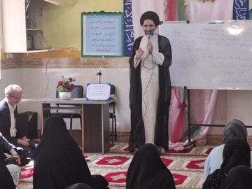 دانش آموزان ایمان خود را با حفظ حجاب تقویت کنند