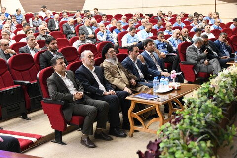 تصاویر|دیدار دست اندرکاران حج استان با امام جمعه اصفهان