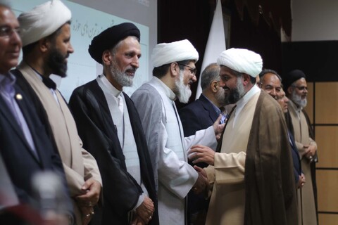 همایش تجلیل از نخبگان و برترین‌های حوزه‌های علمیه استان خراسان جنوبی