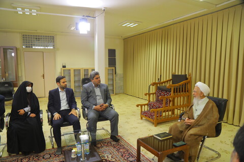 تصاویر / دیدار اعضای شورای شهر قم با آیت الله العظمی جوادی آملی