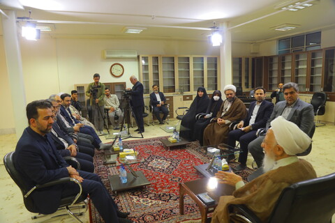 تصاویر / دیدار اعضای شورای شهر قم با آیت الله العظمی جوادی آملی