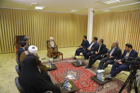 تصاویر / دیدار اعضای شورای شهر قم با آیت الله العظمی جوادی آملی