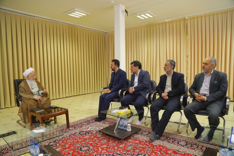 تصاویر / دیدار اعضای شورای شهر قم با آیت الله العظمی جوادی آملی