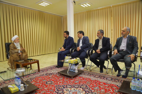 تصاویر / دیدار اعضای شورای شهر قم با آیت الله العظمی جوادی آملی