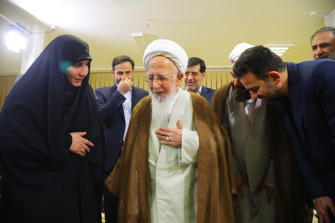 تصاویر / دیدار اعضای شورای شهر قم با آیت الله العظمی جوادی آملی