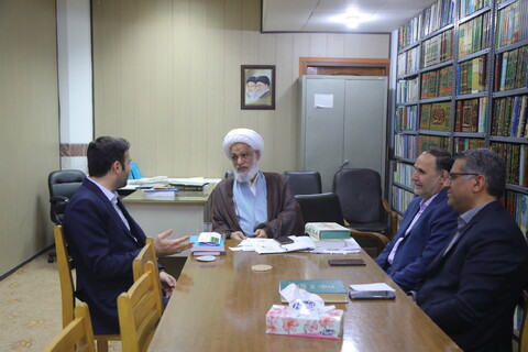 تصاویر / دیدار نایب رئیس هیئت مدیره مخابرات ایران با آیت الله کعبی